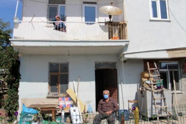 Dolandırıcılara 90 bin lira kaptırdı diye eşiyle 3 yıldır konuşmuyor