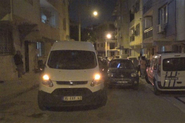 İzmir'de 3 &ccedil;ocuk annesi kadın tartıştığı adamı &ouml;ld&uuml;rd&uuml;