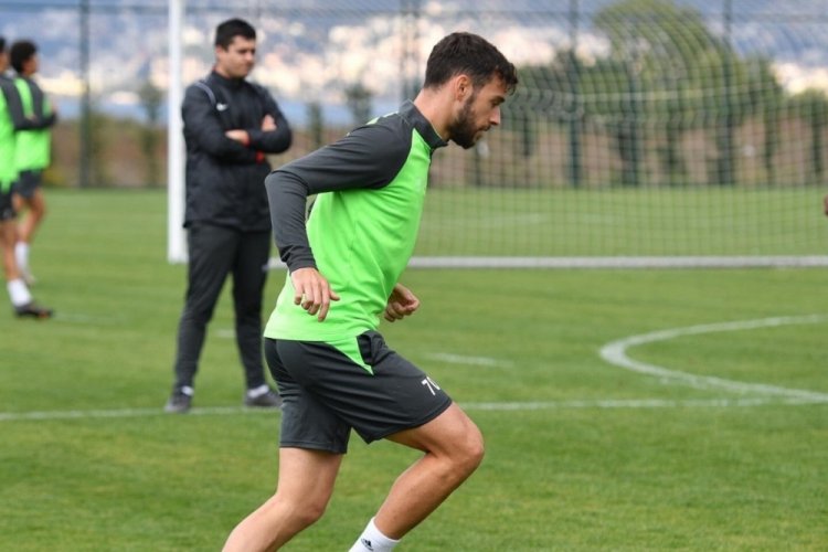 Bursaspor, hazırlıklara Kocaeli kampında devam ediyor
