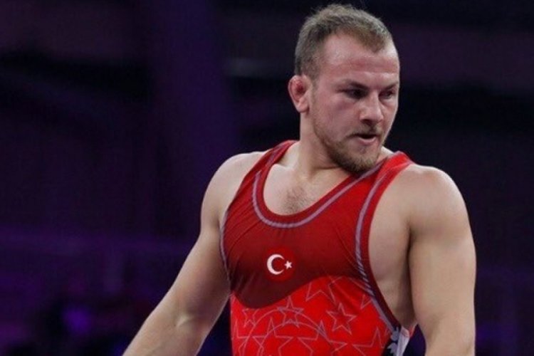 Milli g&uuml;reş&ccedil;i Fazlı Eryılmaz, bronz madalya kazandı