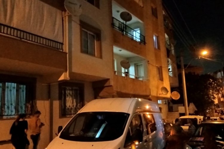 İzmir'de tartıştığı erkeği bı&ccedil;aklayarak &ouml;ld&uuml;ren kadın tutuklandı