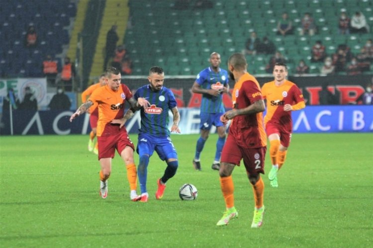 Galatasaray, deplasmanda &Ccedil;aykur Rizespor'u 3-2 yendi