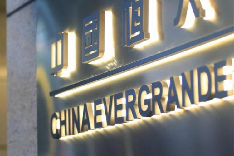 Evergrande'nin hissesi işleme kapatıldı