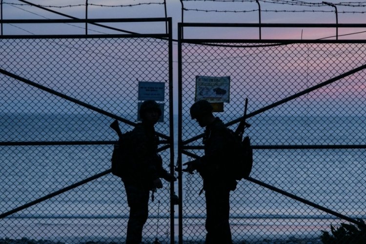 Koreler arası iletişim hatları aylar sonra yeniden a&ccedil;ıldı