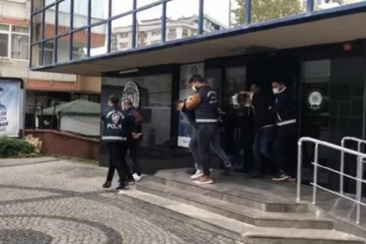 İnternet sitelerini kopyalayarak 200'den fazla kişiyi dolandırdılar!
