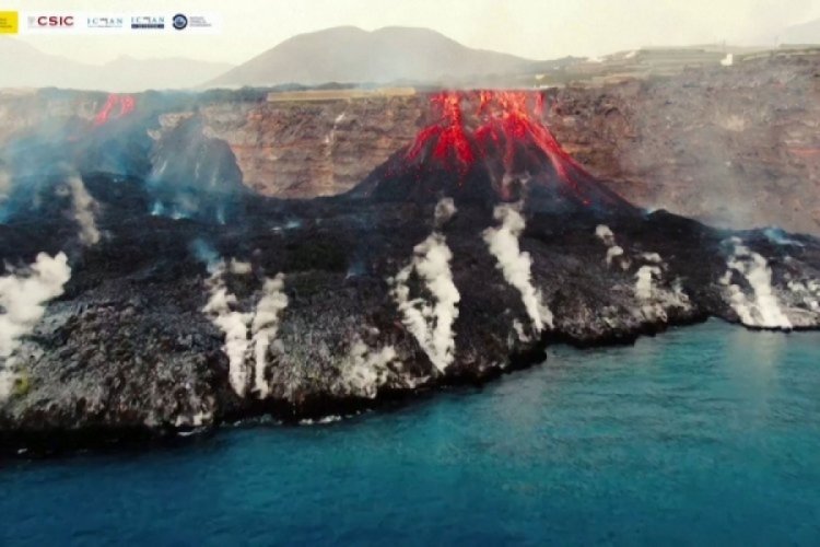 La Palma adasındaki yanardağın yıkıcı g&uuml;c&uuml; havadan g&ouml;r&uuml;nt&uuml;lendi