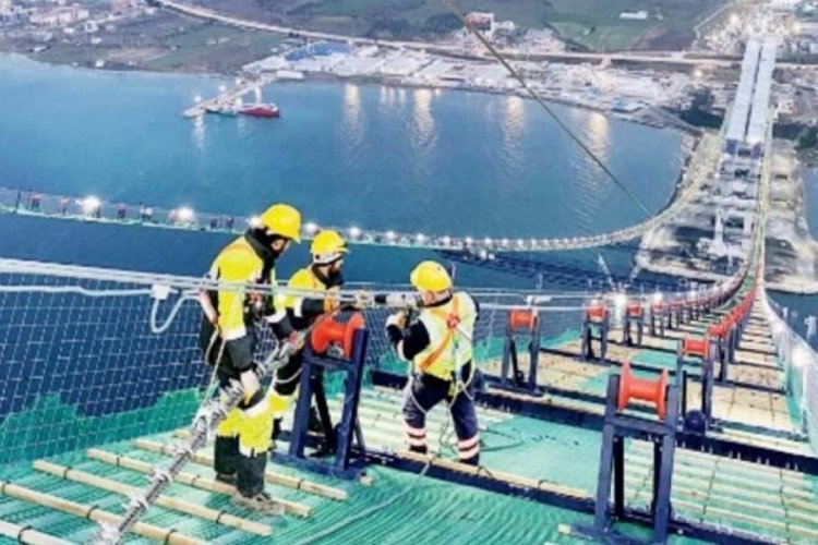 &Ccedil;anakkale K&ouml;pr&uuml;s&uuml; d&uuml;nyanın g&uuml;ndeminde