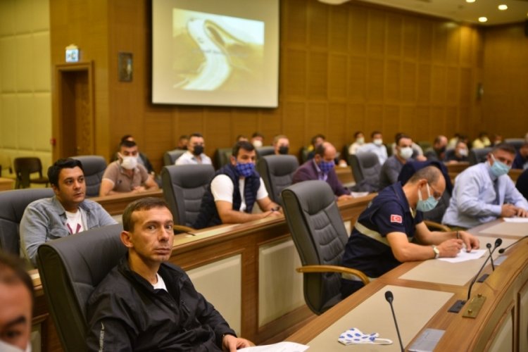 Bursa'da şof&ouml;rlere 'ileri s&uuml;r&uuml;ş teknikleri' eğitimi