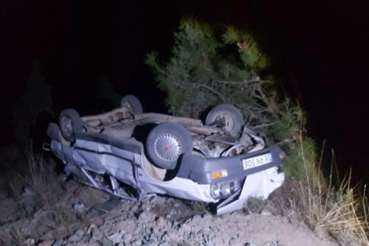 Bilecik'te otomobil 80 metreden d&uuml;şt&uuml;, emniyet kemeri takılı s&uuml;r&uuml;c&uuml; yaralı kurtuldu