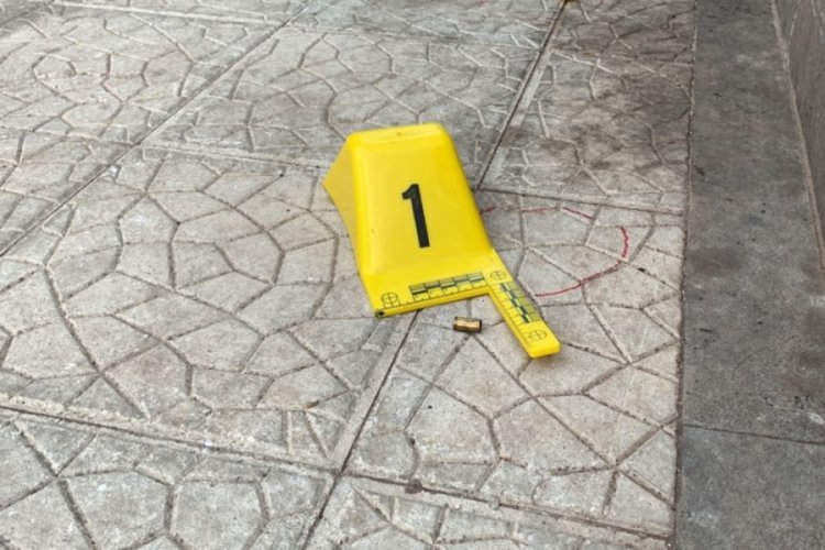 Adana'da cadde ortasında silahlı kavga