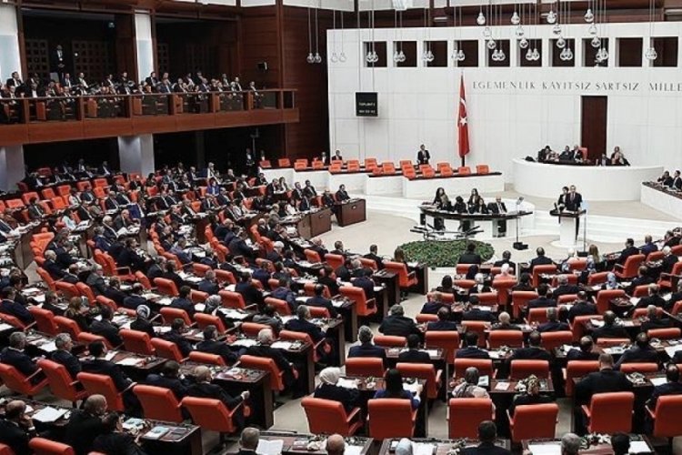 Yeni yasama yılının ilk dokunulmazlık fezlekeleri Meclis'te