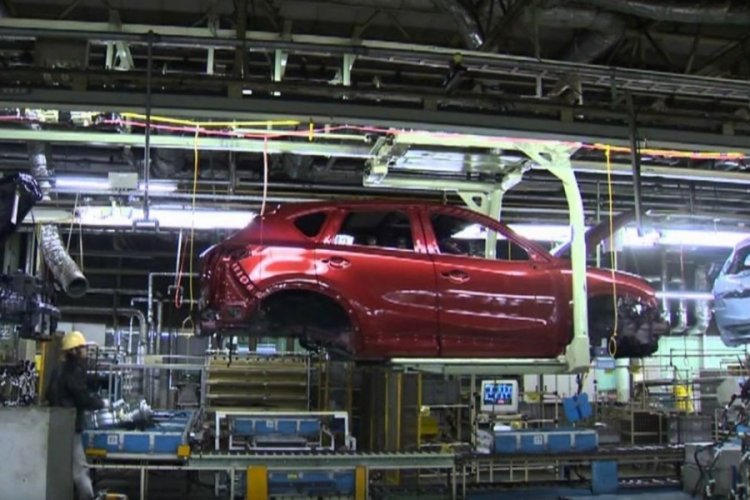 &Ccedil;ip krizi bir otomotiv firmasını daha vurdu! &Uuml;retimi durduruyor