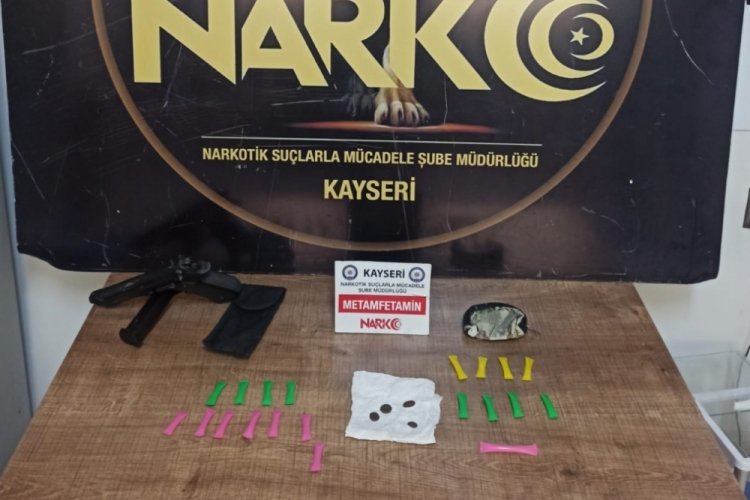Kayseri'de pipet i&ccedil;ine gizlenmiş uyuşturucu ele ge&ccedil;irildi