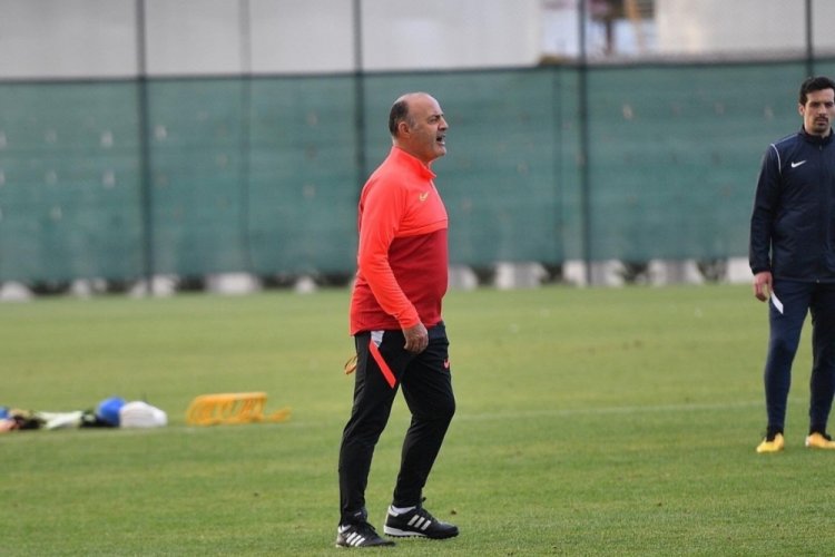 &Ouml;zcan Bizati: "Ortak bir takım dili oluşturmaya &ccedil;alışıyoruz"