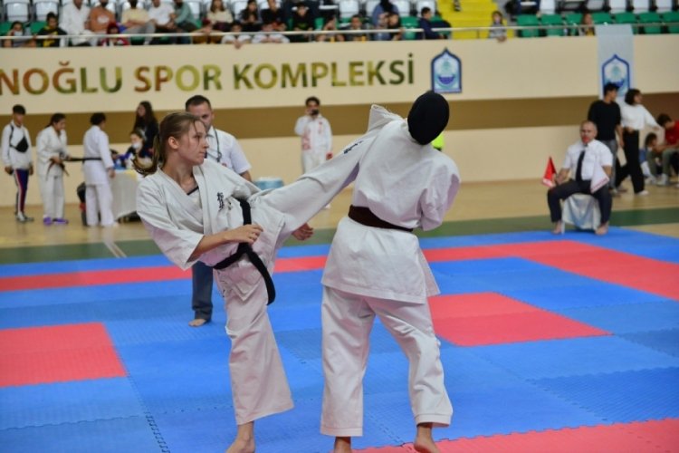 Bursa Yıldırım'da karate r&uuml;zgarı