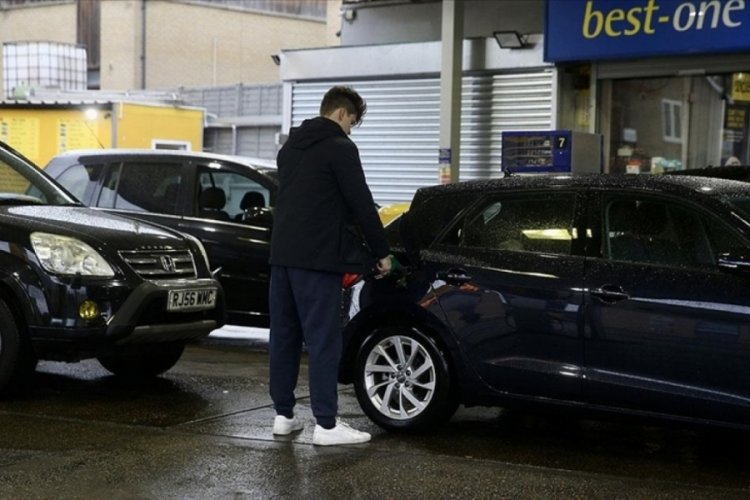 K&uuml;resel enerji krizi akaryakıt sekt&ouml;r&uuml;n&uuml; de etkiliyor
