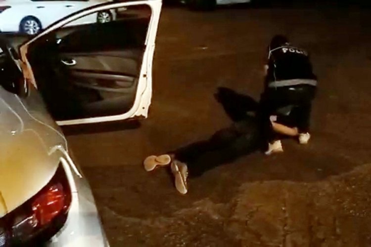 Antalya'da polisten film gibi uyuşturucu operasyonu
