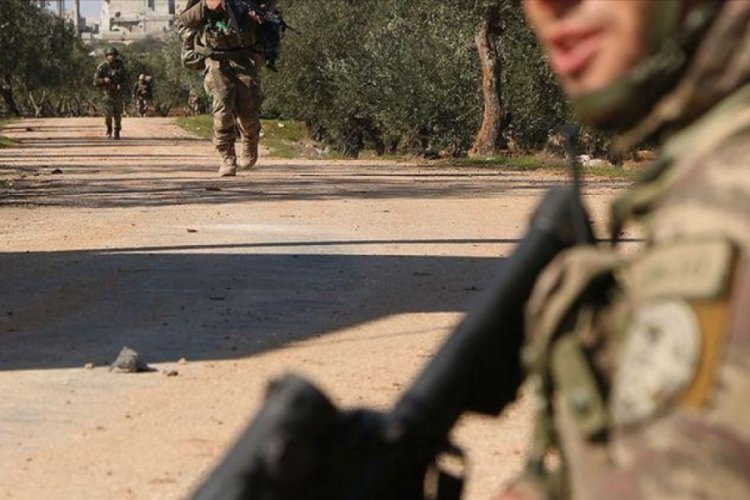 Bakan Akar o b&ouml;lgede 5 ter&ouml;ristin etkisiz hale getirildiğini duyurdu