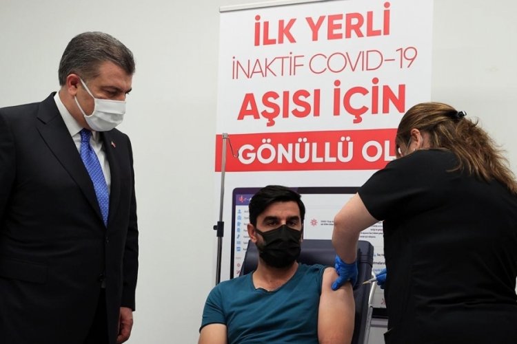Bakan Koca'dan yerli aşı a&ccedil;ıklaması