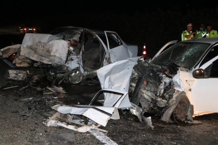 Şanlıurfa'da feci kaza: 2 &ouml;l&uuml;