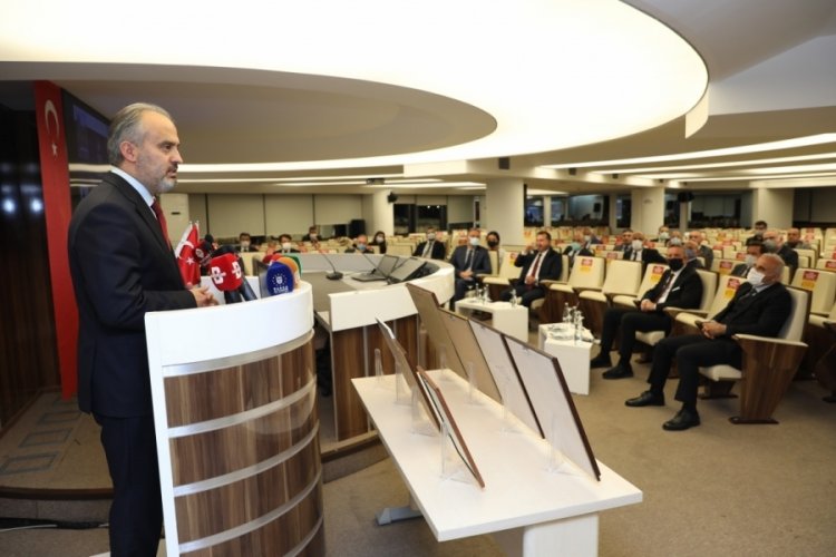 Bursa B&uuml;y&uuml;kşehir Belediye Başkanı Aktaş: Sağlık, t&uuml;m kentlerin ana g&uuml;ndemi