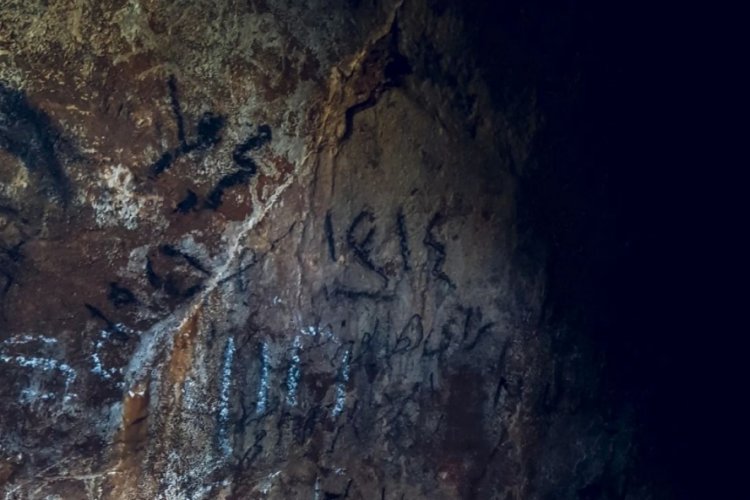 Bulak Mağarası'nda gizemli not bulundu