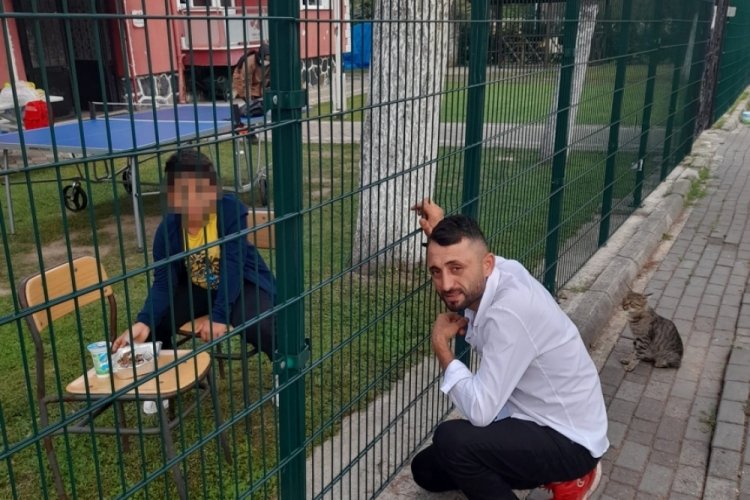 Zonguldak'ta oğlunun boğazına bıçak dayayıp polislere uzun süre direndi