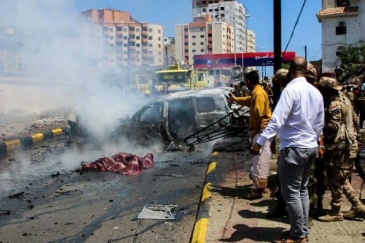 Yemen'de bombalı ara&ccedil; saldırısında 2 kişi yaşamını yitirdi