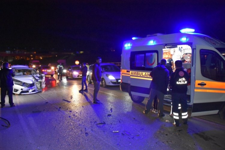 Kırıkkale'de feci kaza! 1'i ağır, 8 yaralı