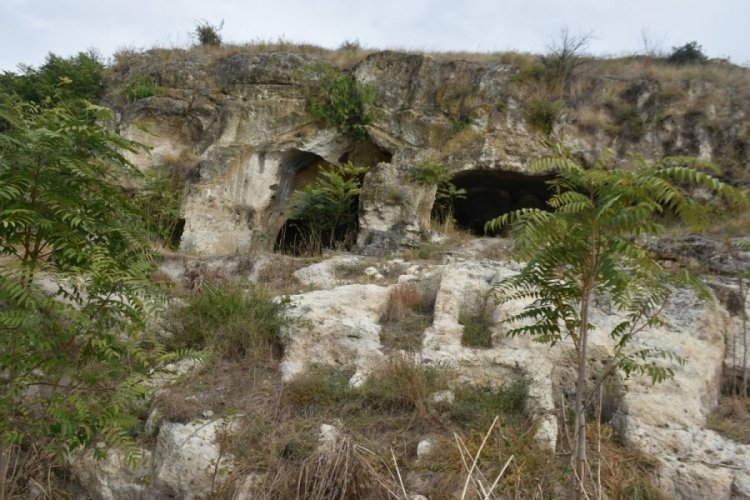 Edirne'de defineciler mağara şapeli tahrip etti