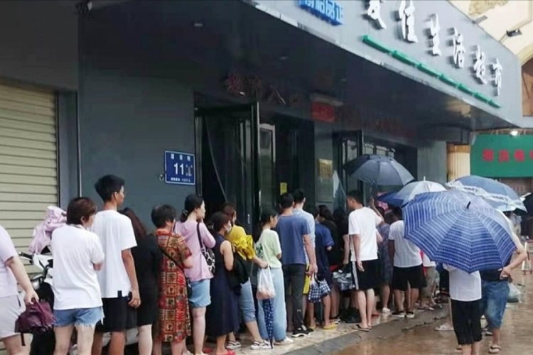 &Ccedil;in'in Şansi eyaletindeki seller nedeniyle 120 binden fazla kişi tahliye edildi