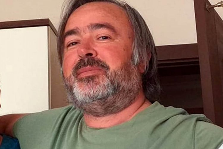 Kahramanmaraş'ta aşı karşıtı &ouml;ğretim &uuml;yesi, koronavir&uuml;sten &ouml;ld&uuml;