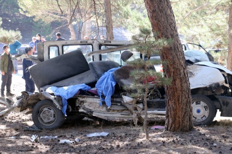 Afyonkarahisar'da 5 öğrencinin öldüğü kazada yürek burkan detaylar!