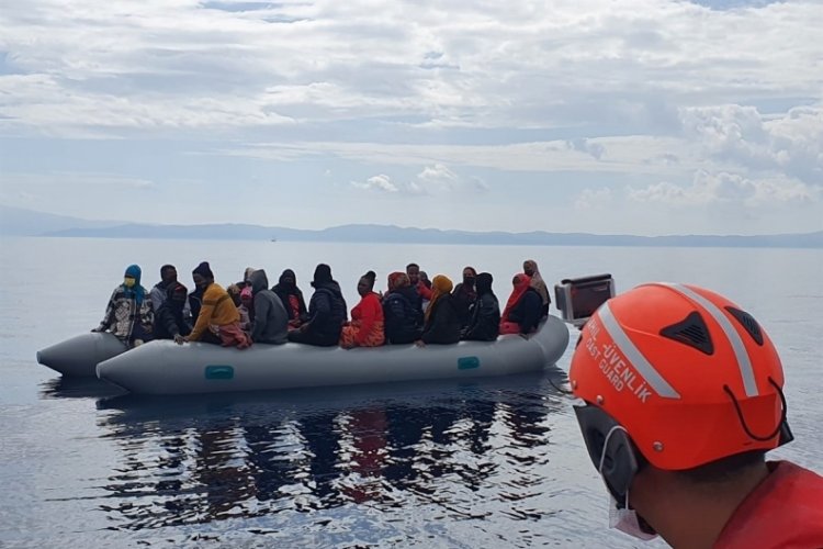 İzmir'de 183 ka&ccedil;ak g&ouml;&ccedil;men kurtarıldı