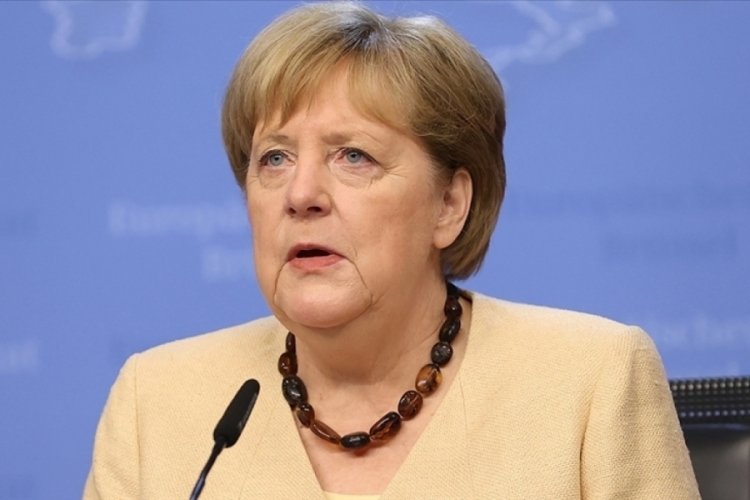 Merkel, Türkiye'nin yasa dışı göçle mücadelede merkezi rol oynadığını söyledi