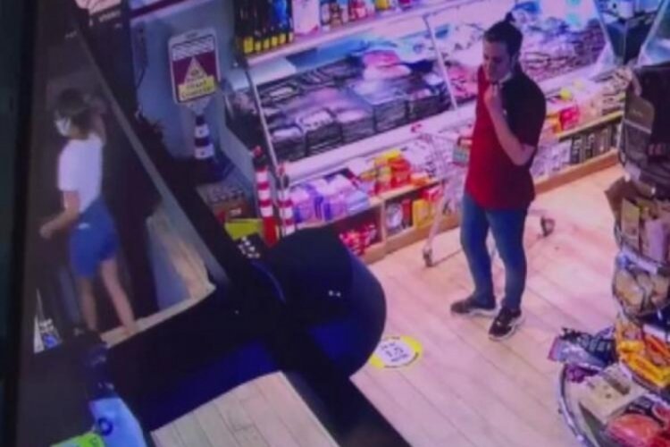 Genç kadın markette alışveriş yaparken hayatının şokunu yaşadı