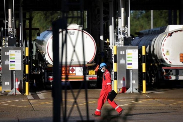 İngiltere'de kriz devam ediyor! Y&uuml;zde 10'unda yakıt yok