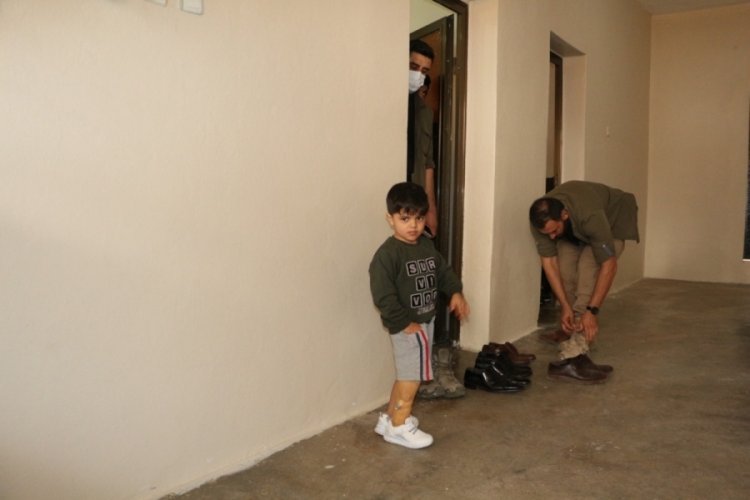 Mardin'de 5 yaşındaki Muhammet protez bacağına kavuştu