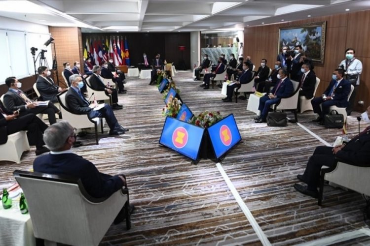 ASEAN, darbeci Myanmar y&ouml;netiminin Liderler Zirvesi'ne katılımı hakkında g&ouml;r&uuml;şme yapacak