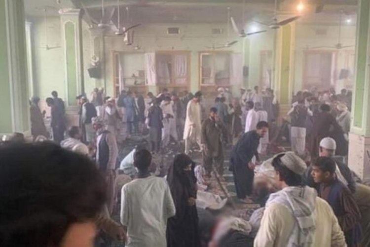 Afganistan'da camiye bombalı saldırı: 62 kişi &ouml;ld&uuml;