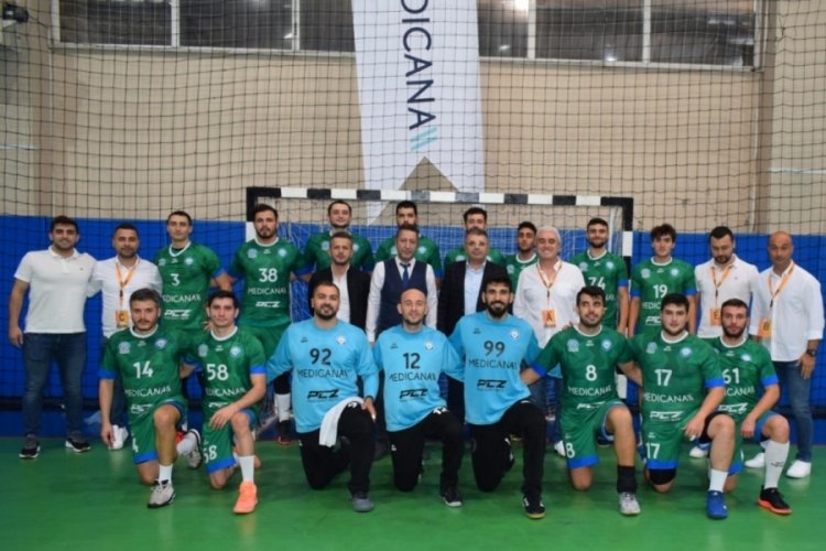 Bursa'da Nil&uuml;fer Belediyespor rahat ge&ccedil;en ma&ccedil;ın ardından kazandı