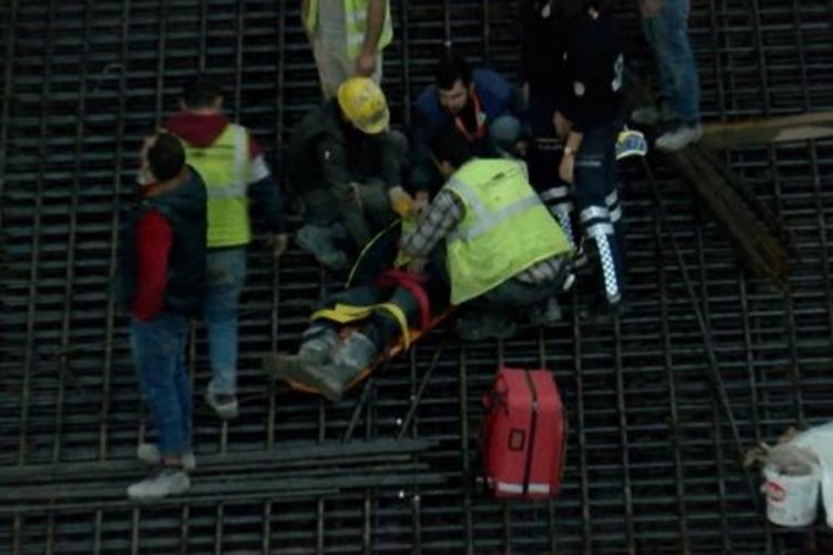İstanbul şantiyede feci kaza! 3 iş&ccedil;i metrelerce y&uuml;kseklikten d&uuml;şt&uuml;