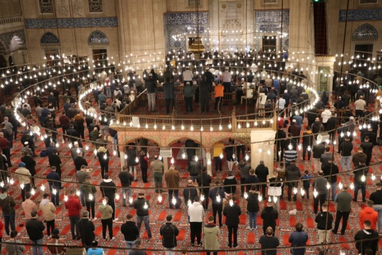 Edirne Selimiye'de Mevlit Kandili coşkusu