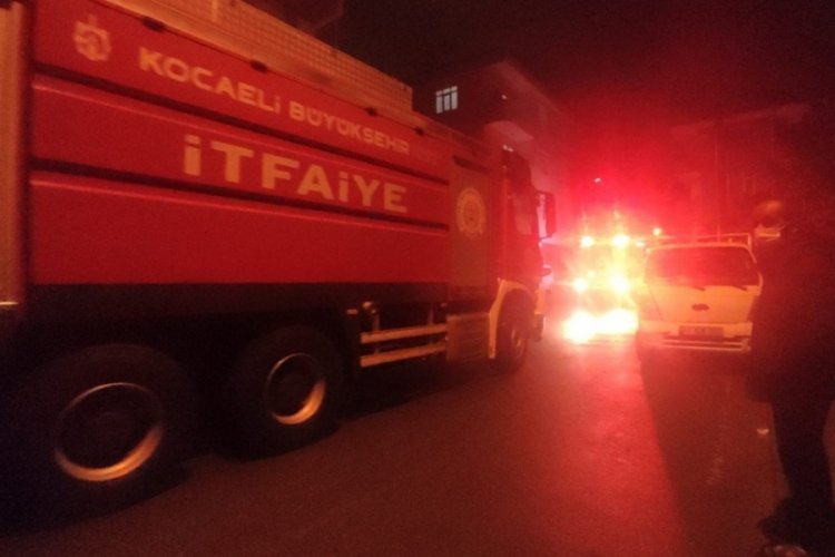 Kocaeli'de apartman dairesinde yangın paniği