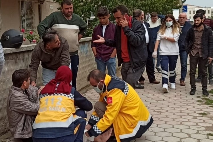 Bursa'da kazada yaralanan oğlunu görünce gözyaşı döktü