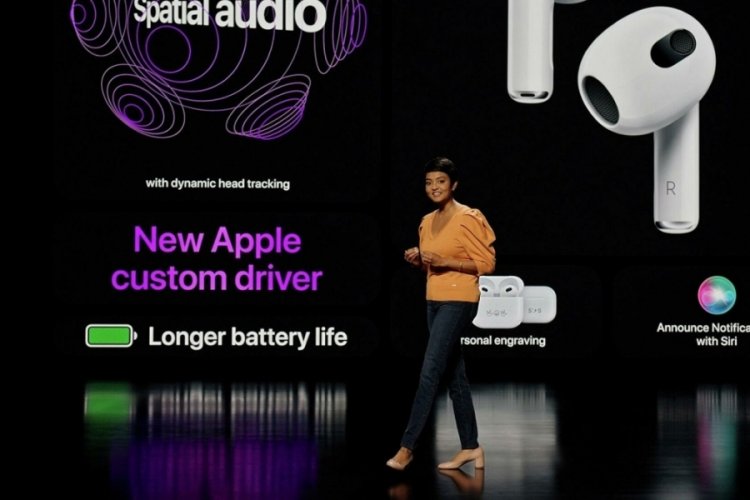Apple yeni MacBook Pro ve AirPods'u tanıttı