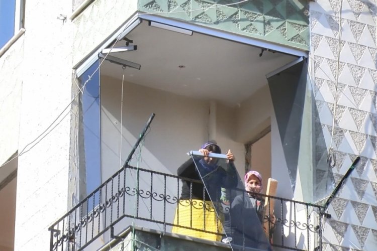 İstanbul Avcılar'da kentsel d&ouml;n&uuml;ş&uuml;m i&ccedil;in boşaltılan bina hırsızların hedefi oldu
