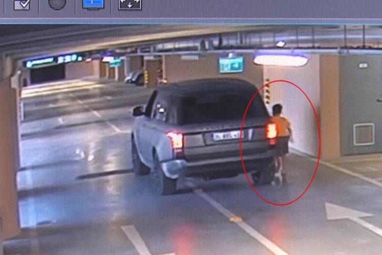 İzmir'de cipiyle yeğeninin &ouml;l&uuml;m&uuml;ne neden olan hala, psikiyatri servisinde