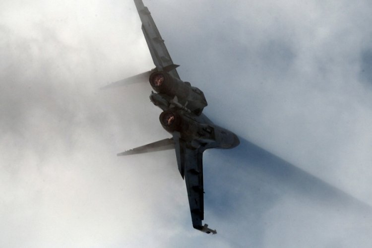 İran: Avcı u&ccedil;akları ve helikopterler almak i&ccedil;in Rusya'yla g&ouml;r&uuml;ş&uuml;yoruz