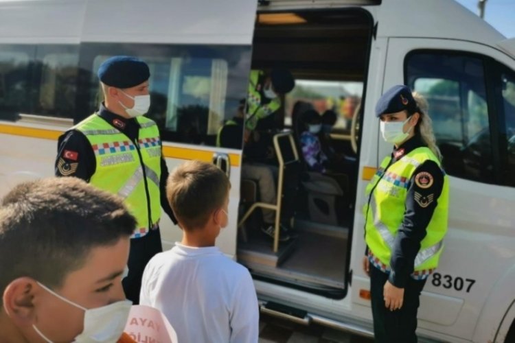 Bursa'da jandarmadan &ouml;ğrencilere trafik eğitimi